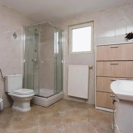 Gorgeous In With Sauna Holiday home Neoric